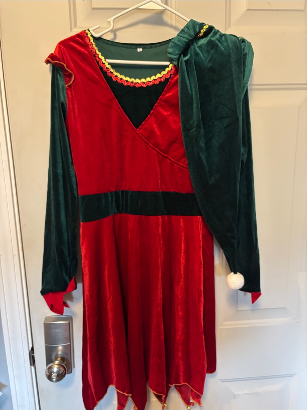 Source Unknown Red and Green Velvet Holiday Dress with Hooded Point